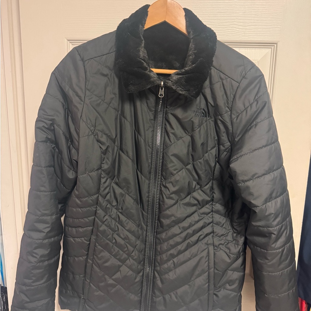 The North Face Reversible Insulated Jacket - Size L